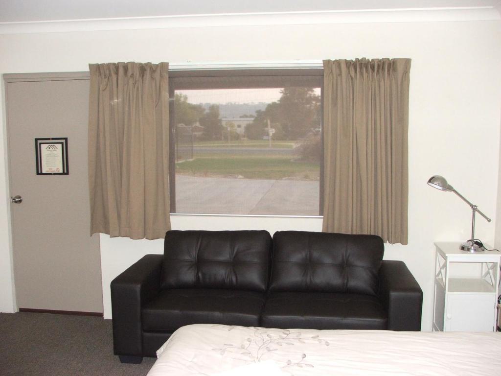 Murray Valley Motel Wodonga Room photo